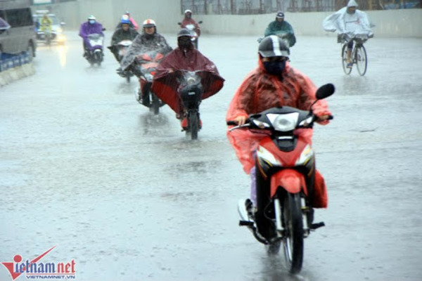 Dự báo thời tiết 3/5: Miền Bắc sáng mưa giông, trưa chiều hửng nắng