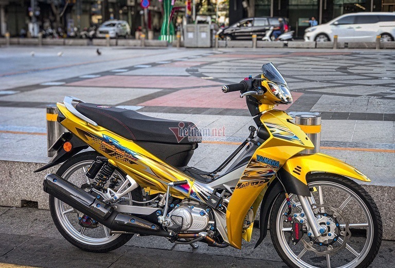 Yamaha Sirius cũ 9 năm tuổi “lột xác” với loạt đồ chơi cực chất