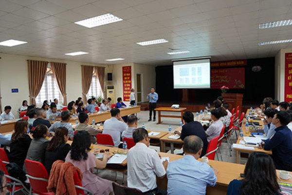 Hợp quy thức ăn để tạo ra chuỗi giá trị bền vững cho ngành chăn nuôi gia cầm