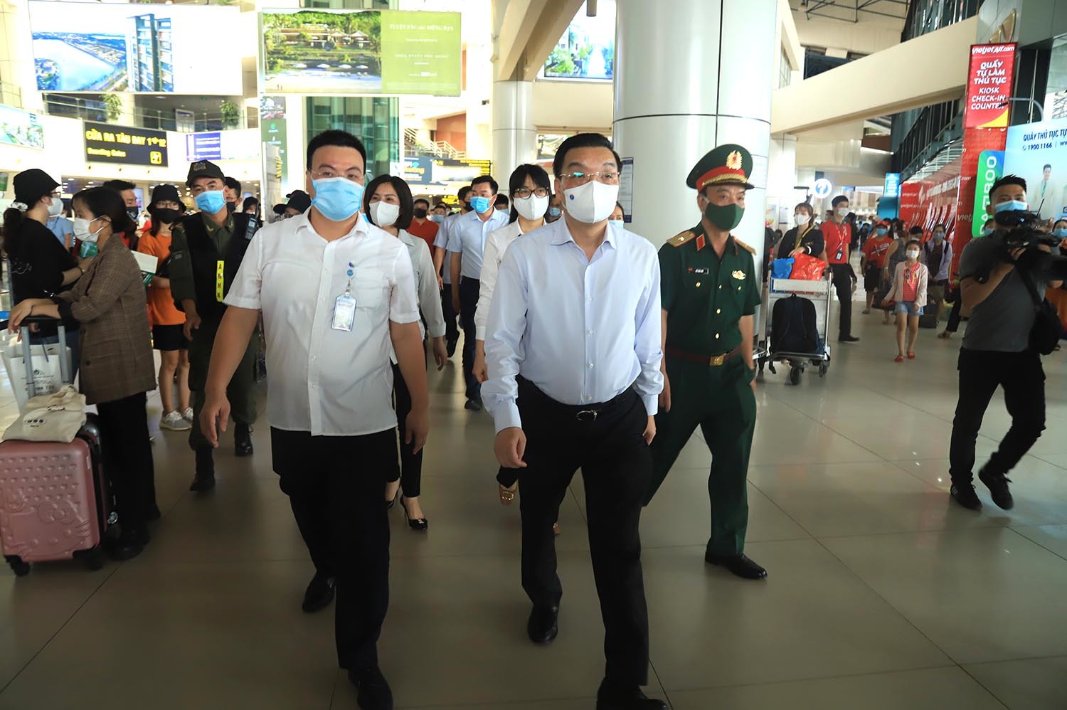 Chủ tịch Hà Nội yêu cầu xử lý nghiêm vụ nhập cảnh trái phép