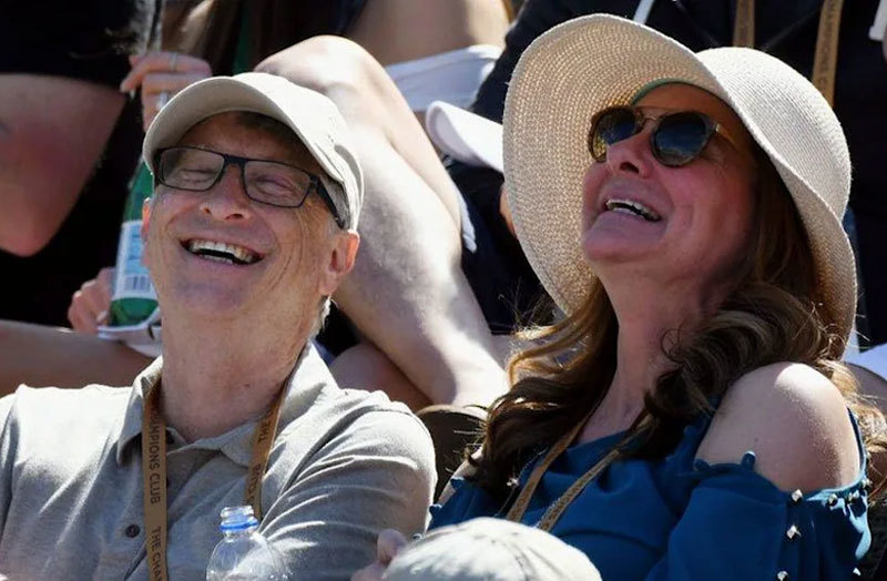 Những khoảnh khắc 'cùng nhau đi khắp thế gian' của vợ chồng Bill Gates
