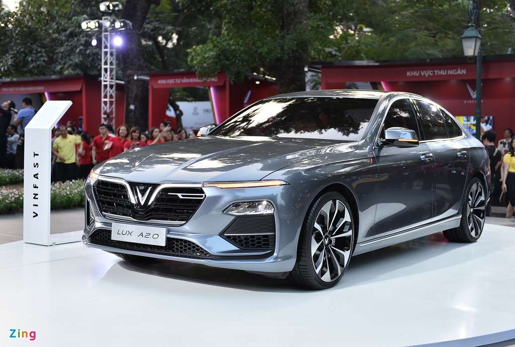 Những lựa chọn ô tô tầm giá 1,3 tỷ đồng, đủ loại từ sedan tới bán tải