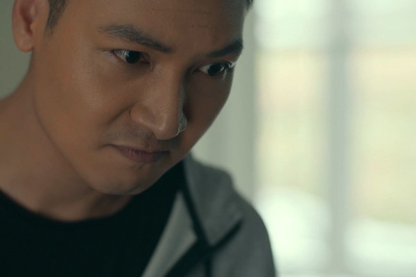 Diễn viên 'chai' mặt trên truyền hình: Vừa qua đời kênh này lại bị cắm sừng kênh khác