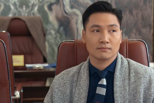 Diễn viên 'chai' mặt trên truyền hình: Vừa qua đời kênh này lại bị cắm sừng kênh khác