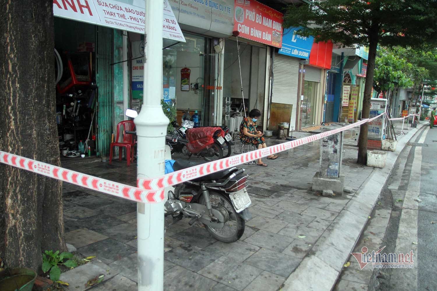 Hạ Long phong toả hai khu phố có F1 của bệnh nhân tại Hà Nội