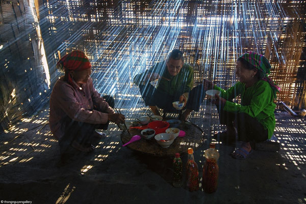 Vietnamese photographers claim first prizes in UK photo contest