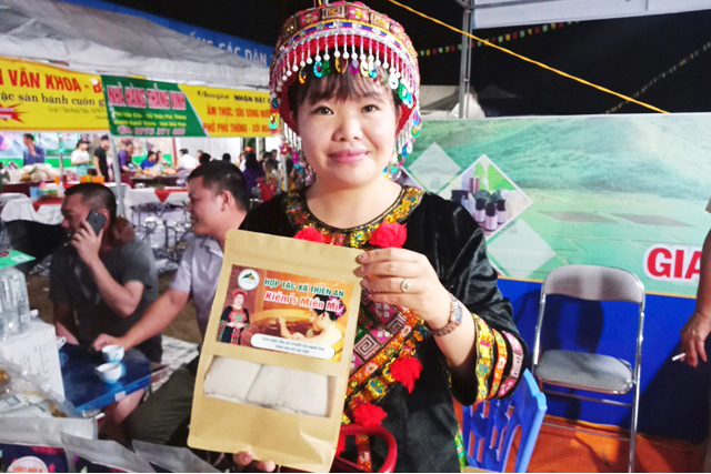 Xã nghèo Bắc Kạn chuyển đổi số: nghe phát thanh thông minh, bán nông sản qua mạng