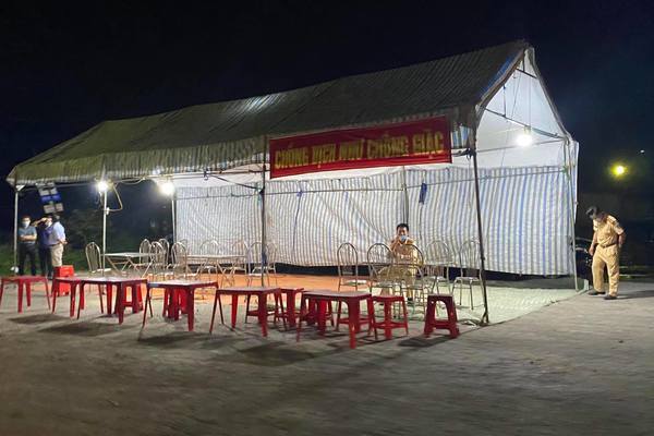 Hải Phòng, Quảng Ninh lập nhiều chốt kiểm soát ra vào địa bàn