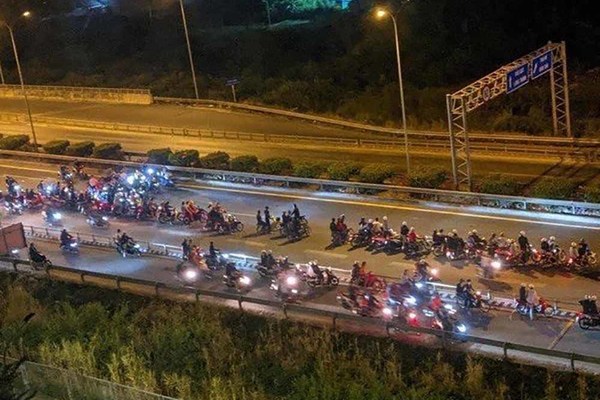 CSGT TP.HCM thông tin vụ bắt 15 đối tượng chặn quốc lộ làm đường đua