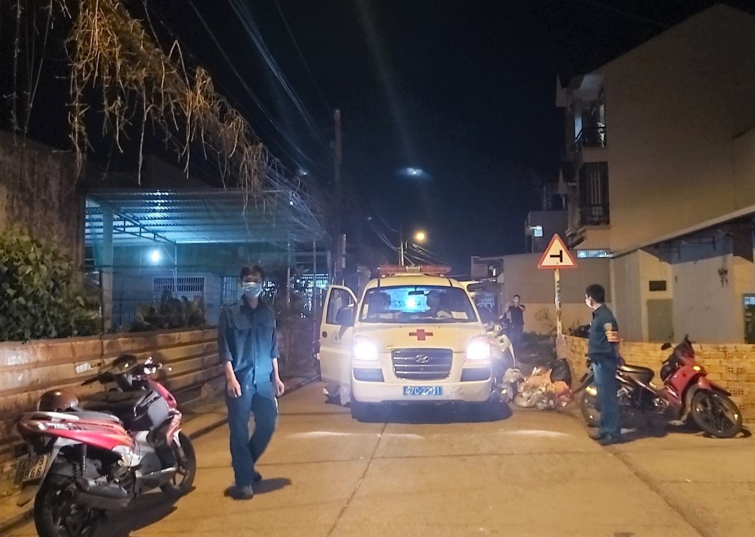 Nhiều địa phương phong tỏa khu dân cư có ca mắc Covid-19