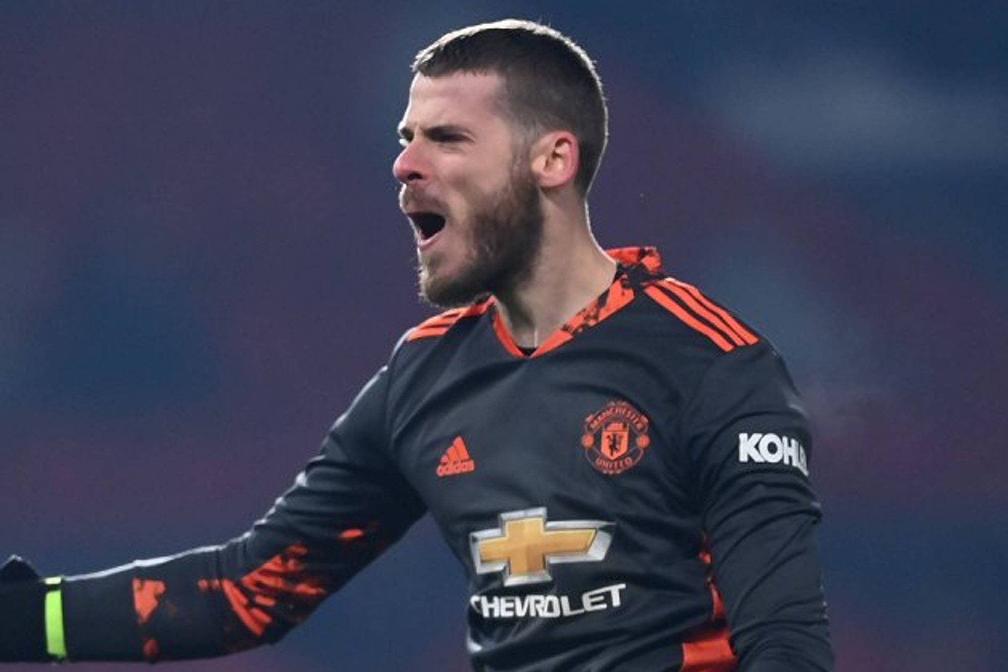 Solskjaer nhắc nhở De Gea, Chelsea chi bạo ký Harry Kane