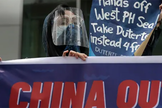 Gây hấn ở Biển Đông, Trung Quốc để mất Philippines