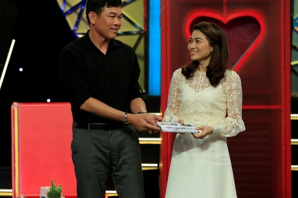 Lên ti vi tìm người tình, thầy giáo gặp đúng người mình đang theo đuổi