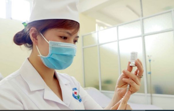 Vaccinated people nears 900,000 mark, as health ministry in talks for mRNA technology transfer