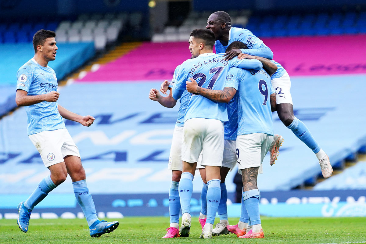 Man City vô địch Premier League: Quyền lực màu xanh