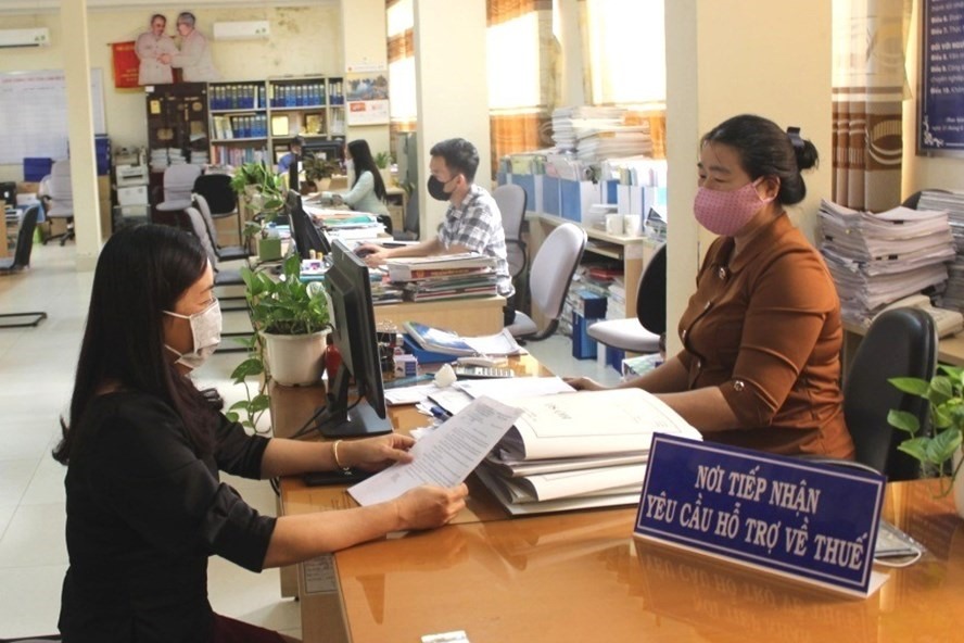 Những loại thuế phí phải nộp khi mua bán, chuyển nhượng nhà đất