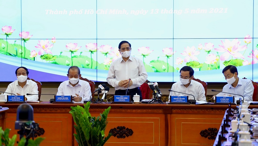 Thủ tướng: TP.HCM phải chuyển từ chống đỡ sang tấn công mạnh mẽ trên mọi lĩnh vực