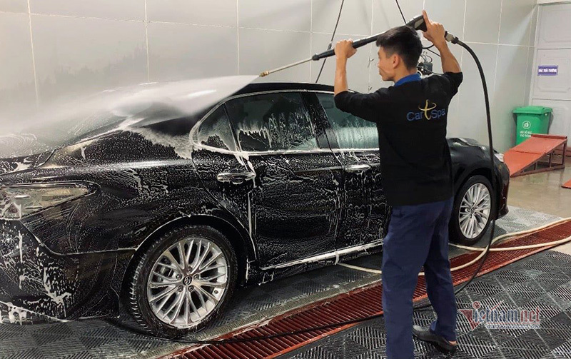 Ô tô han gỉ chỉ vì ông chủ quá chăm rửa xe