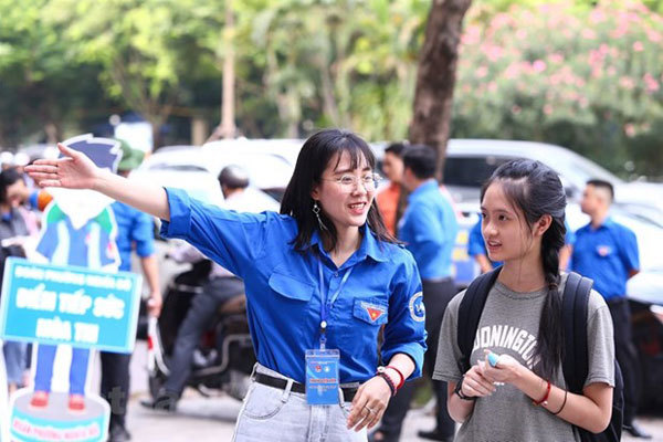 Hanoi students to take summer break early