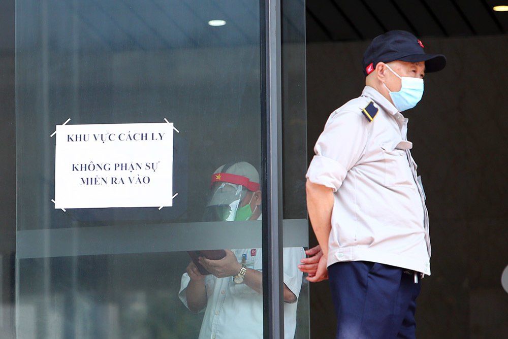 Hà Nội đình chỉ sinh hoạt cấp ủy với Giám đốc Hacinco