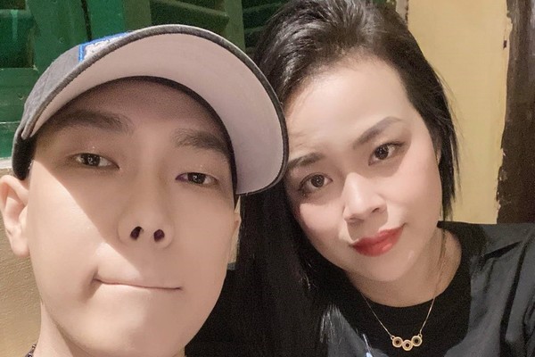 Chuyện tình đẹp của cô gái mắc bệnh tim và chàng trai ung thư
