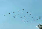 Trực thăng Trung Quốc xếp hình chữ số khổng lồ trên bầu trời