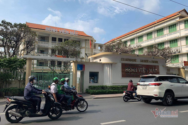 Hàng tỷ đồng bị 