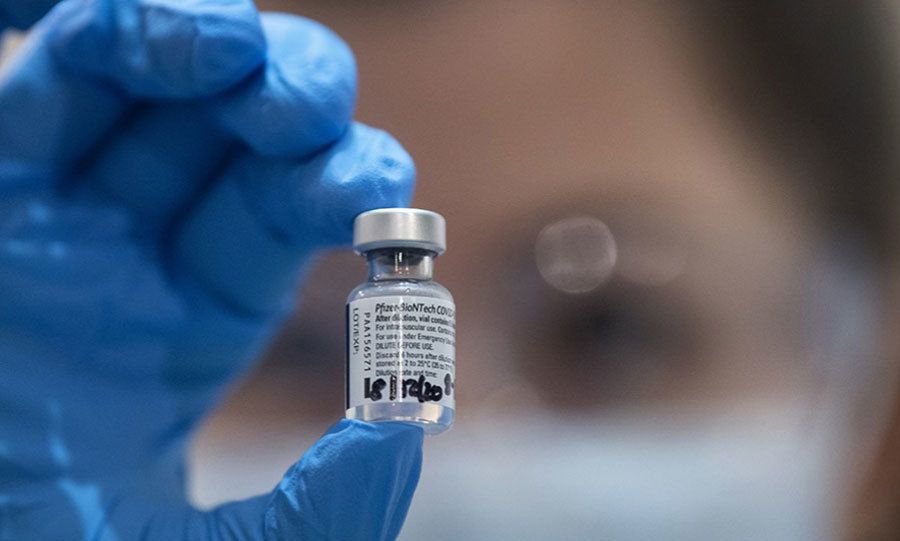 Toàn cầu 'khát' vắc-xin Covid-19, 9 tỷ phú thu lãi khủng