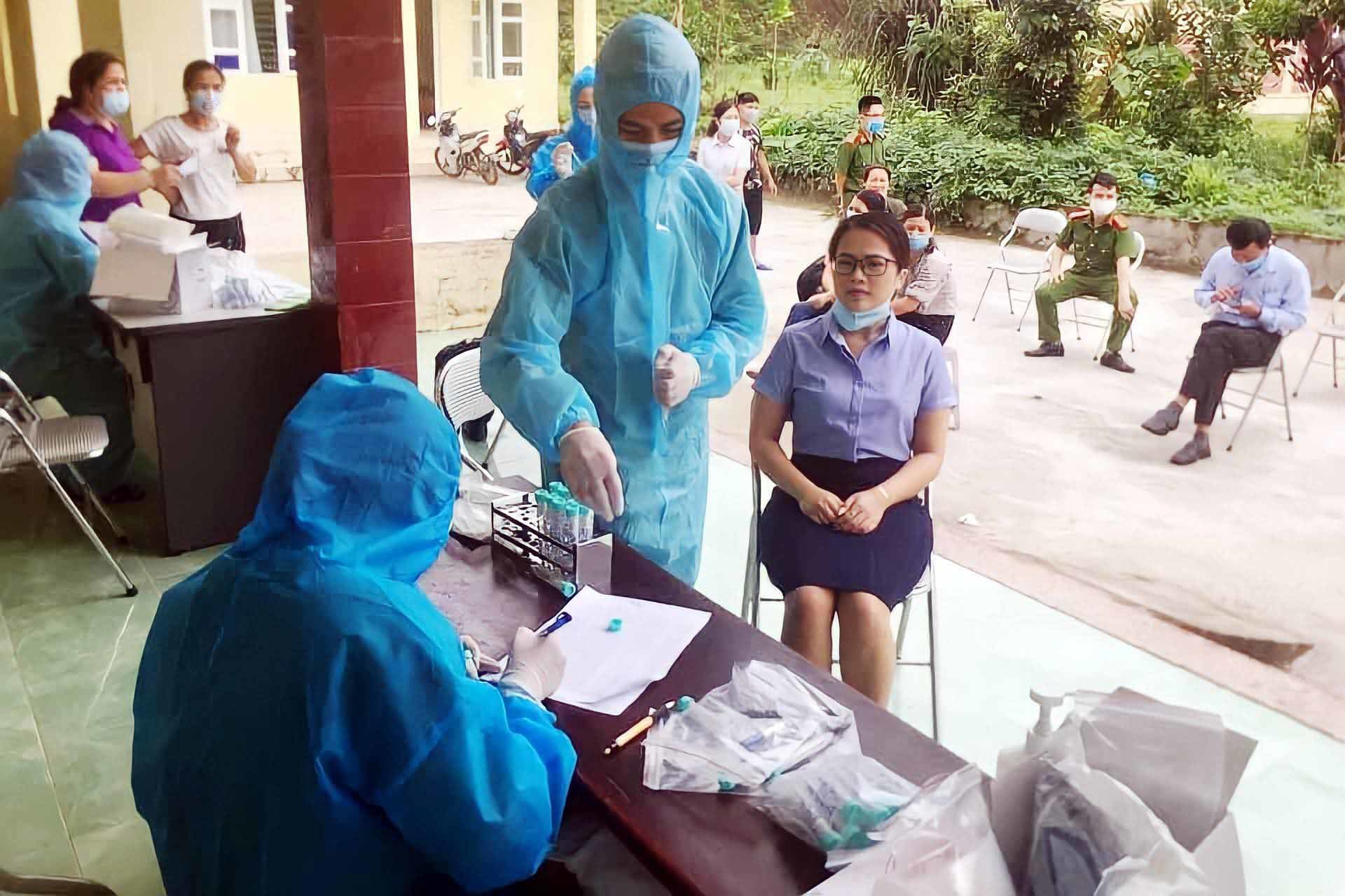 40.000 người tổ công tác bầu cử ở Quảng Ninh được xét nghiệm SARS-CoV-2