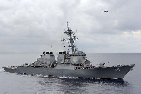Mỹ đưa tàu chiến vào gần quần đảo Hoàng Sa