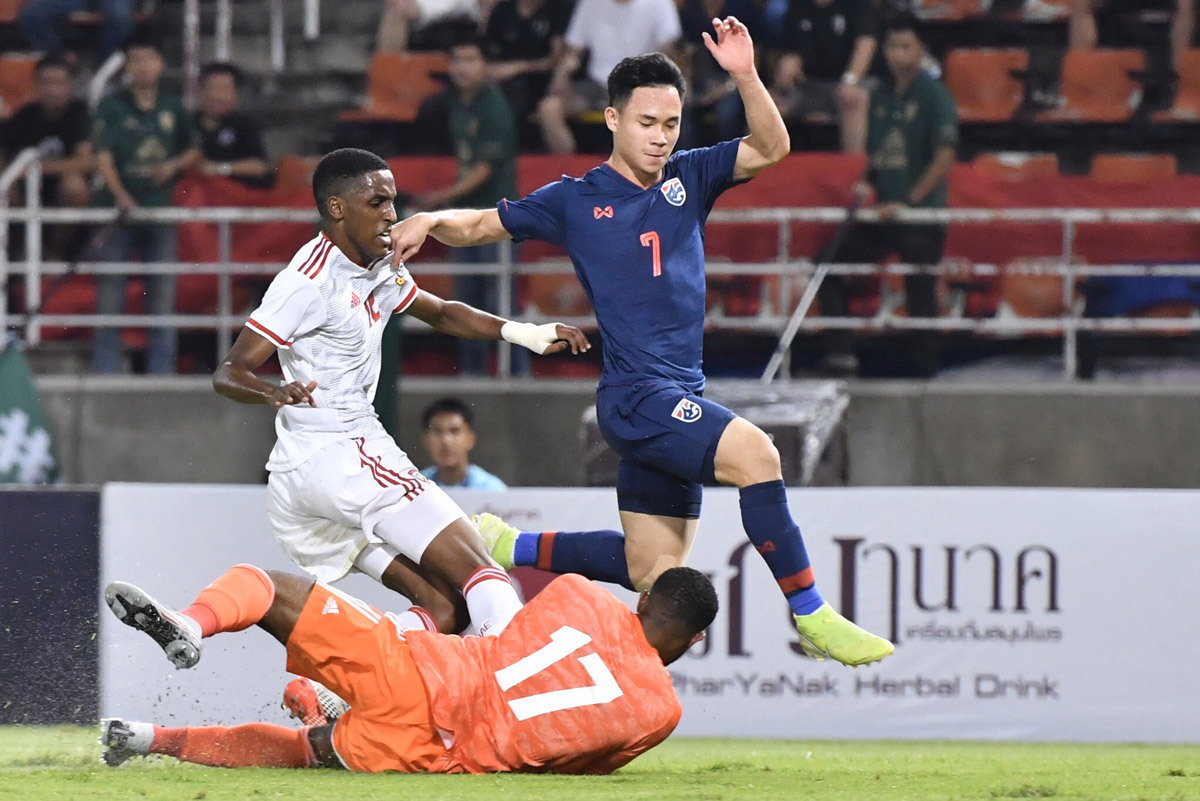 Supachok: 'Thái Lan quyết lấy trọn 9 điểm ở UAE'