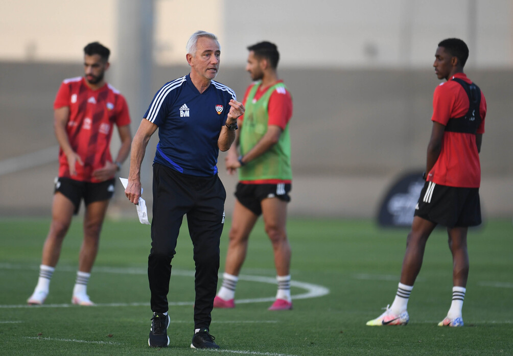 UAE đấu Việt Nam, van Marwijk tuyên bố gắt