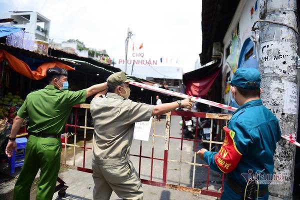 Phong tỏa tạm thời một phần chợ Phú Nhuận