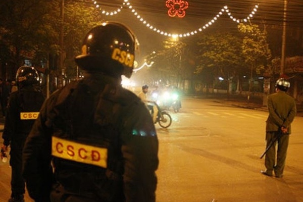 Án mạng bất ngờ vì quay video chuyện người khác