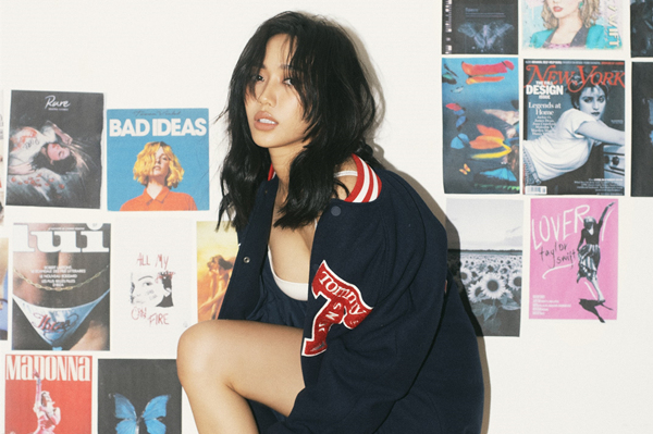 Diệu Nhi tinh nghịch và gợi cảm