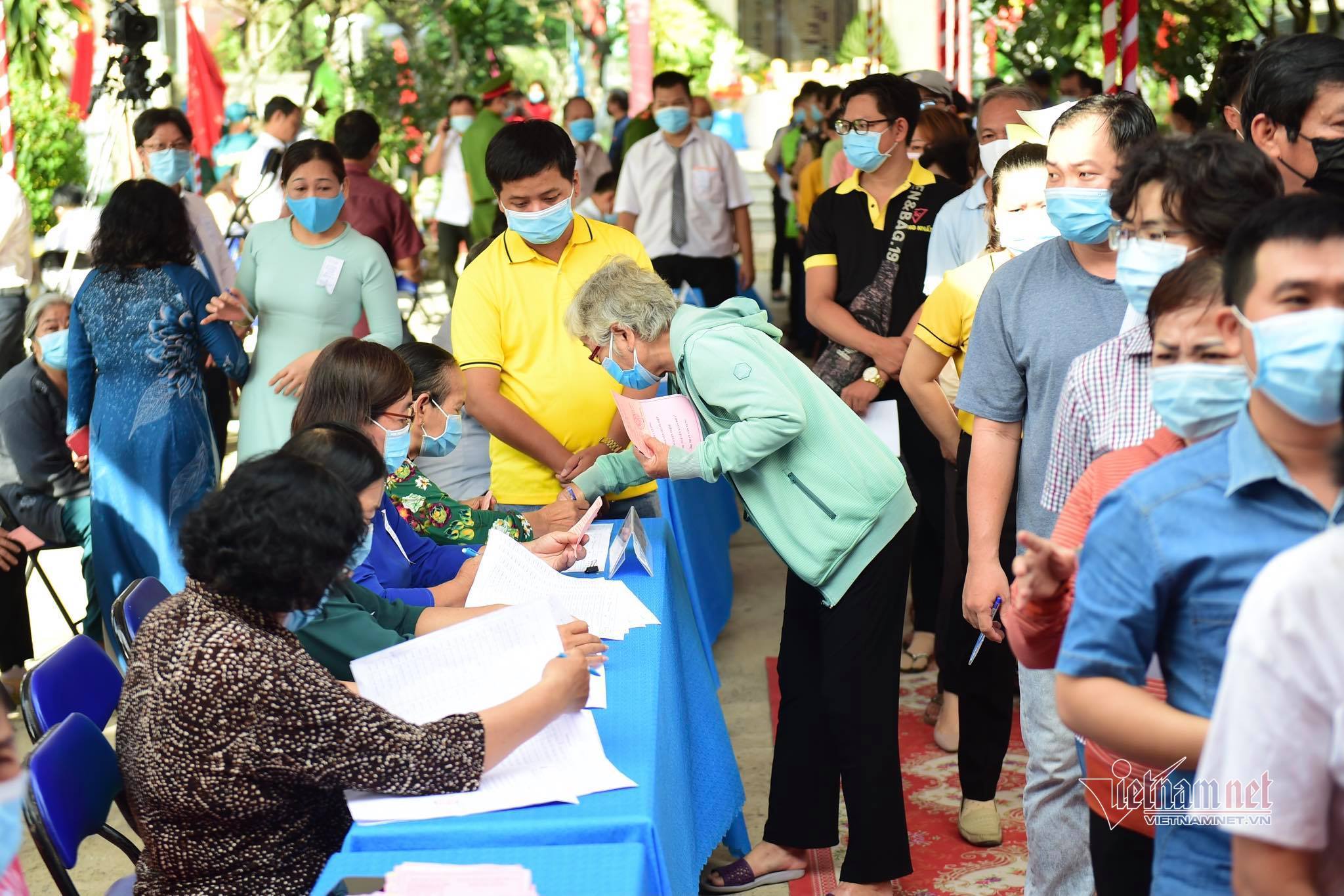 Hình ảnh khắp nơi náo nức 'Ngày hội non sông'