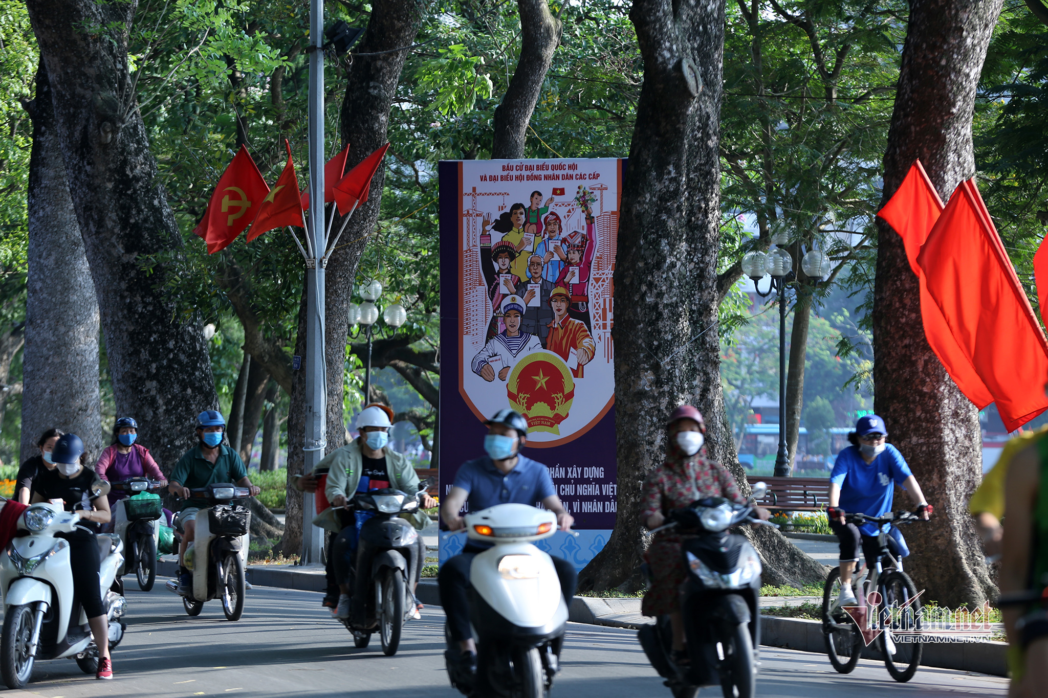 Hình ảnh khắp nơi náo nức 'Ngày hội non sông'