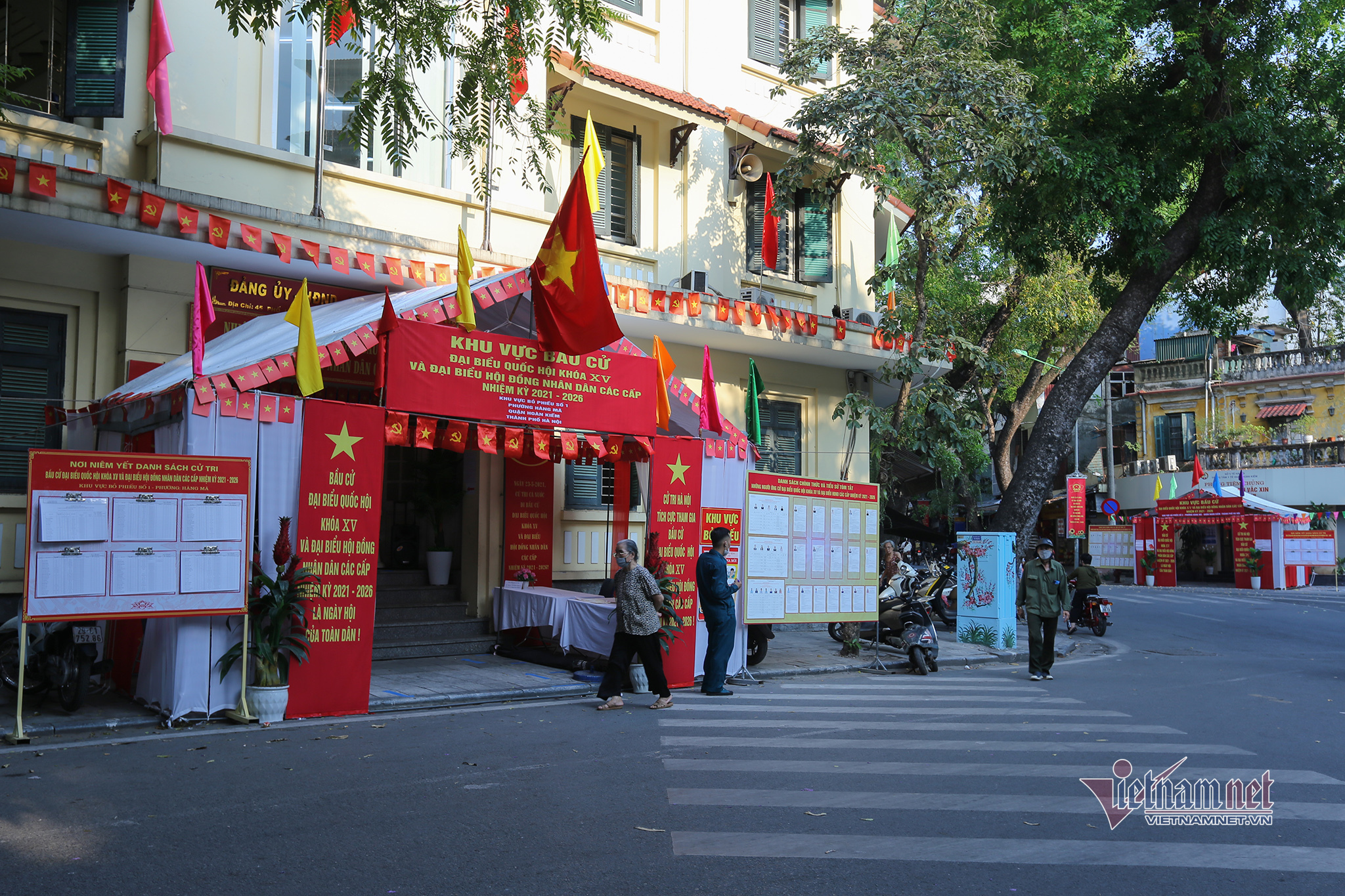 Hình ảnh khắp nơi náo nức 'Ngày hội non sông'