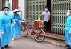 "Đội bầu cử xuyên dịch" bằng xe đạp ở tâm dịch Bắc Giang