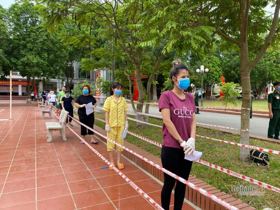 Hình ảnh bầu cử chưa từng có trong các khu cách ly trên cả nước