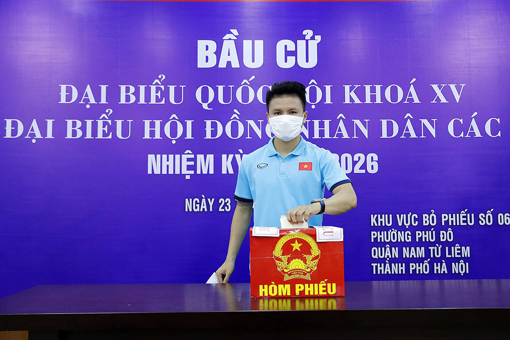 Các tuyển thủ Việt Nam, U22 Việt Nam nô nức đi bầu cử