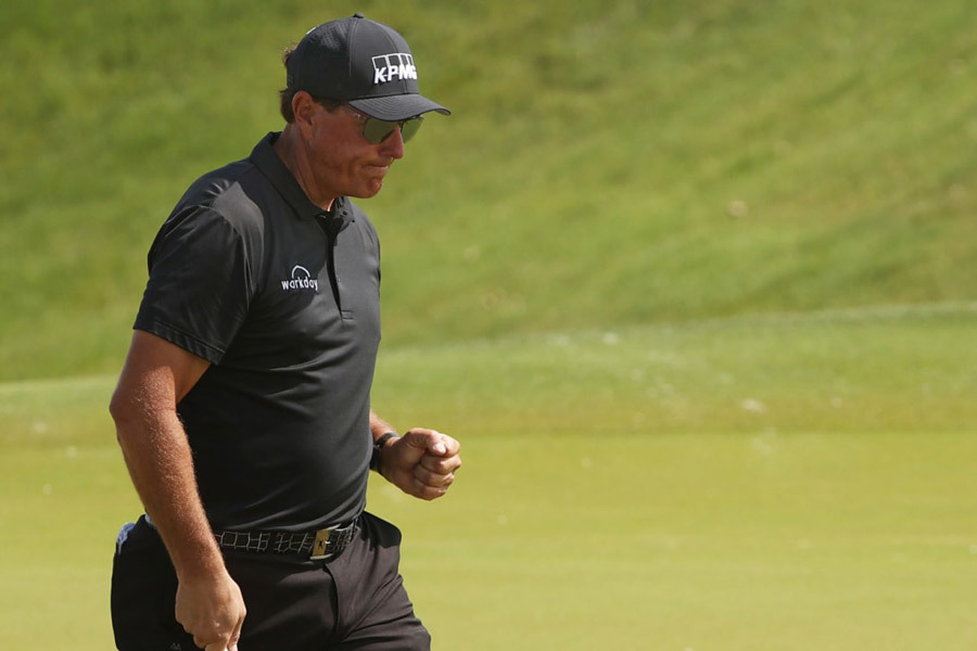 PGA Championship: Koepka bám sát Mickelson