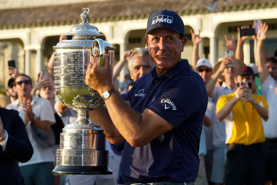 Vô địch PGA Championship, Phil Mickelson đi vào lịch sử