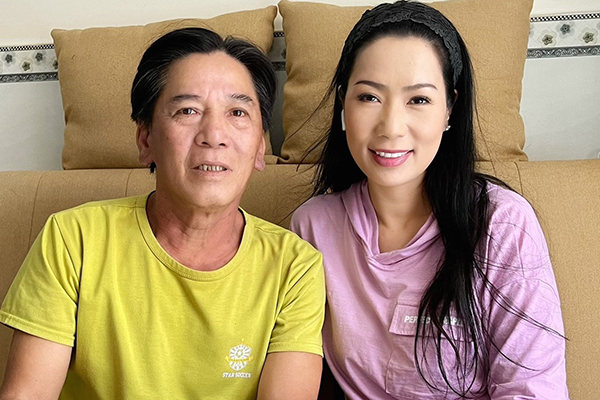 NSƯT Xuân Quan ung thư không thể ăn cơm vẫn đi diễn, dạy thêm