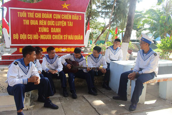 Daily life of naval soldiers in Truong Sa island district