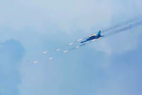 Máy bay Trung Quốc diễn tập bắn đạn thật ở Biển Đông
