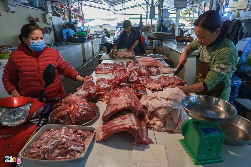 'Thịt heo giảm giá ở đâu chứ ở chợ thì không'