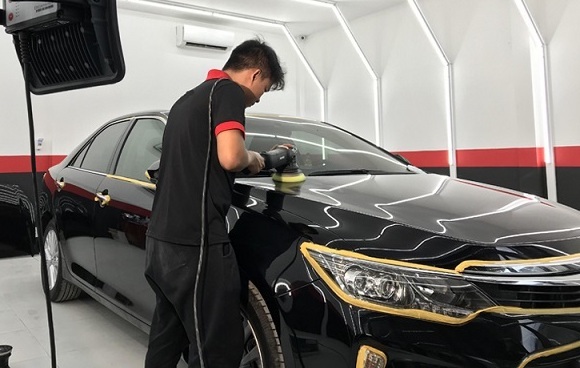 Ô tô mới giá 1 tỷ có nên phủ ceramic gần 20 triệu đồng?