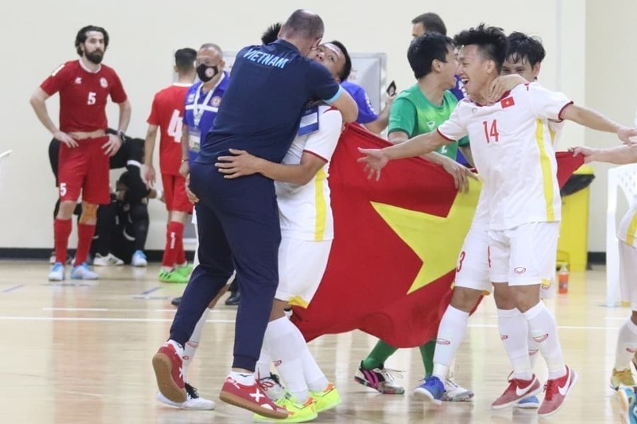 Lấy vé World  Cup, tuyển futsal Việt Nam nhận thưởng nóng 1 tỷ