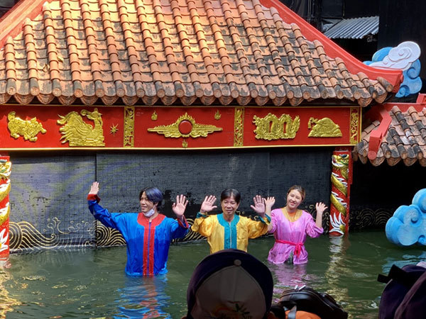 Traditional water puppetry looks to contemporary themes as it seeks young audiences